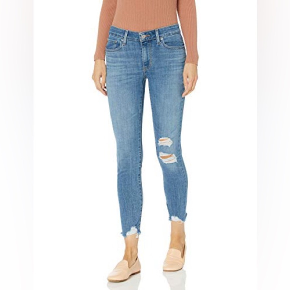 Levi’s 711 Skinny Ankle Jeans